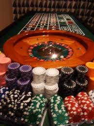 Tampilan permainan Wild West Gold dengan simbol koboi dan gulungan pembayaran